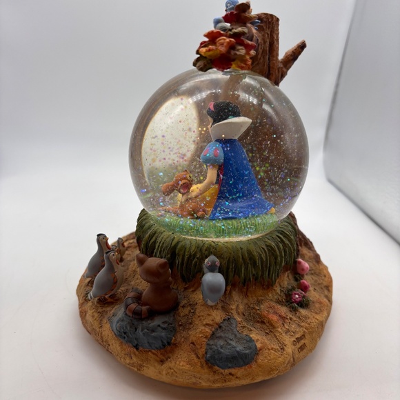 Disney Snow White and Seven Dwarfs Forest and Animals Snow Globe Brahm's Waltz - Picture 8 of 15